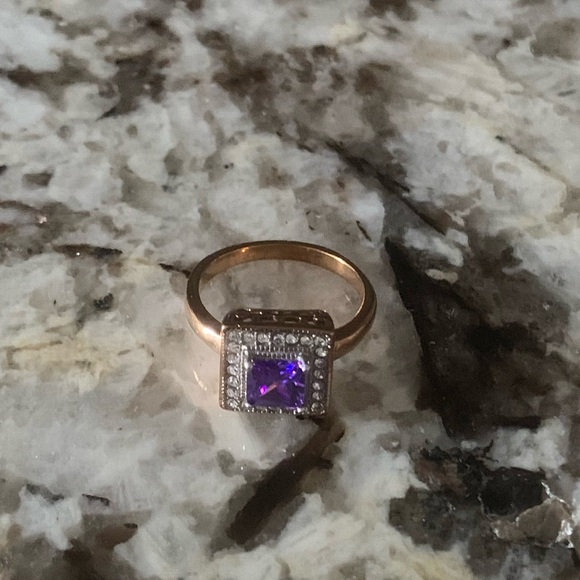 Vintage Rose Gold Plated Ring, Stainless Steel, Approx. Size 8 - Picture 5 of 7